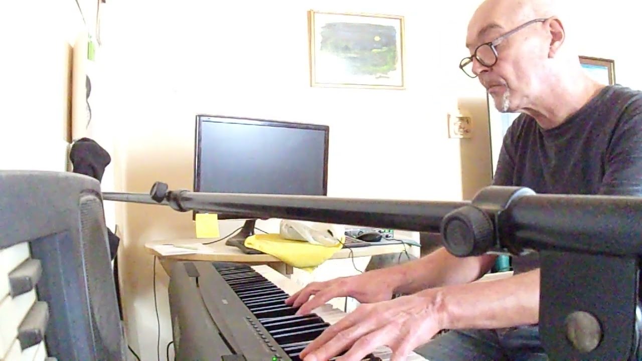 Gilber Gen - Isotope ( Clip Original )