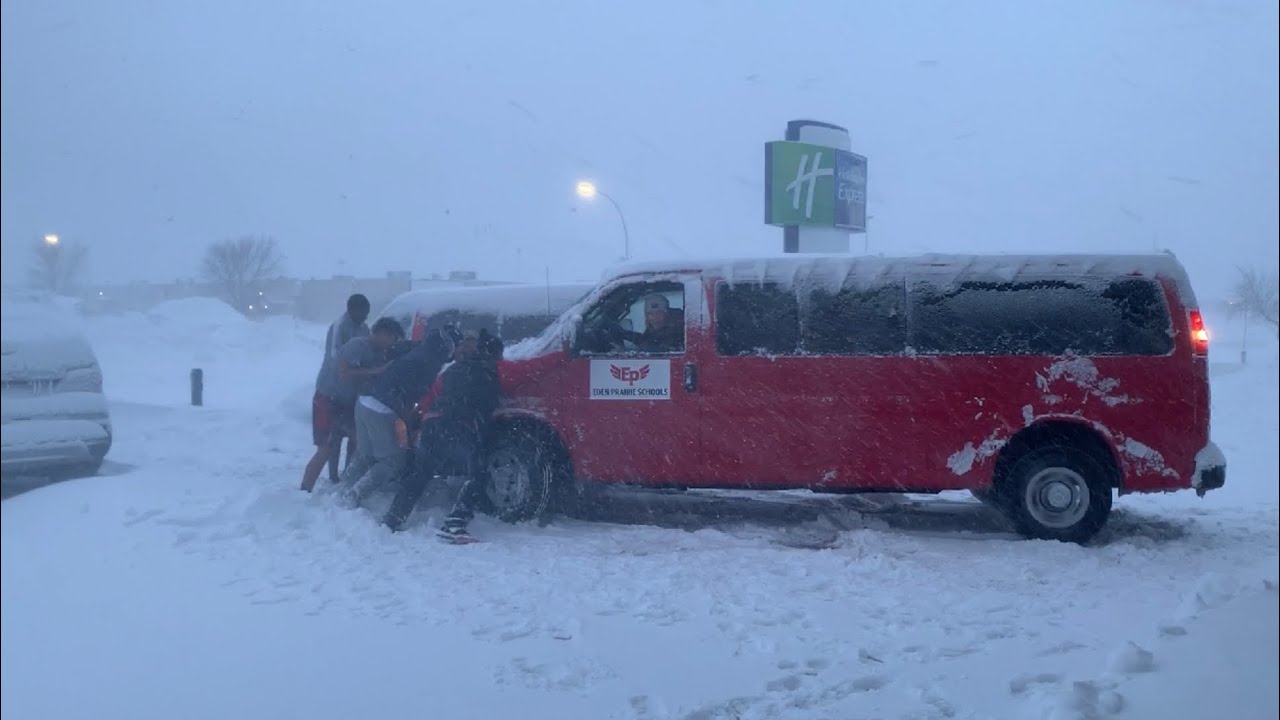 BLIZZARD Warning in Fargo, North Dakota