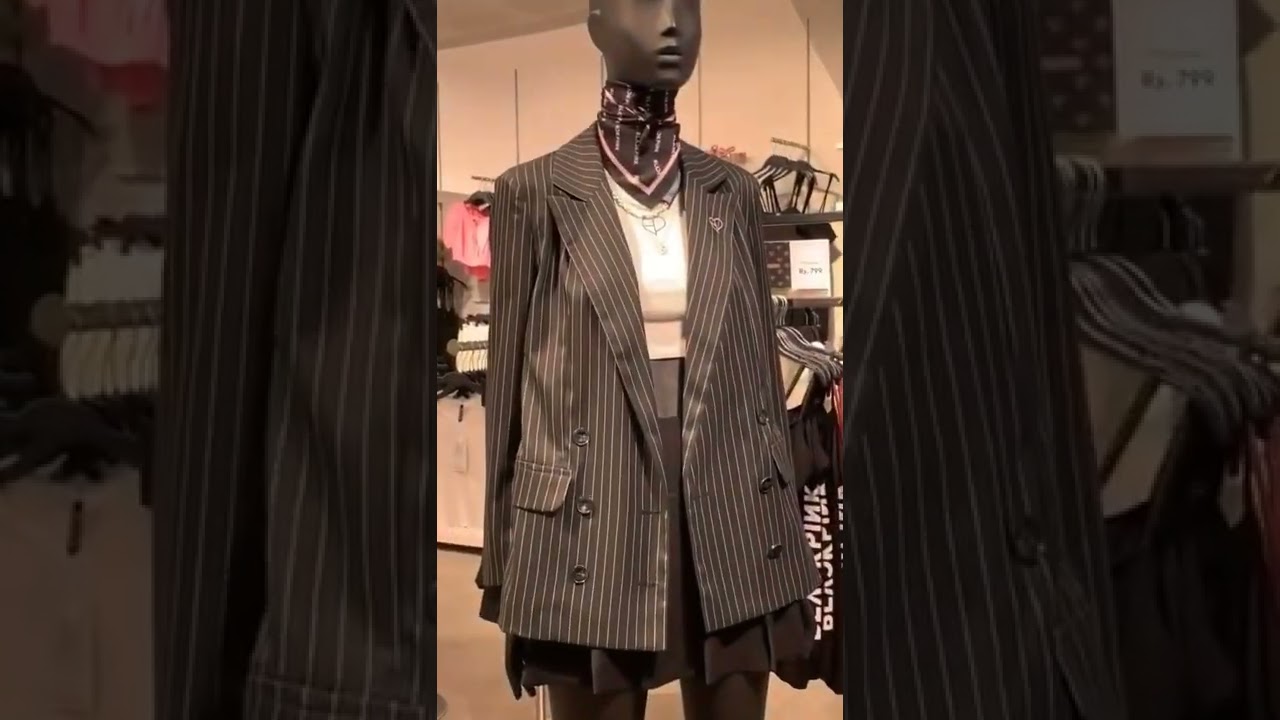 H&M&times;Blackpink collab.