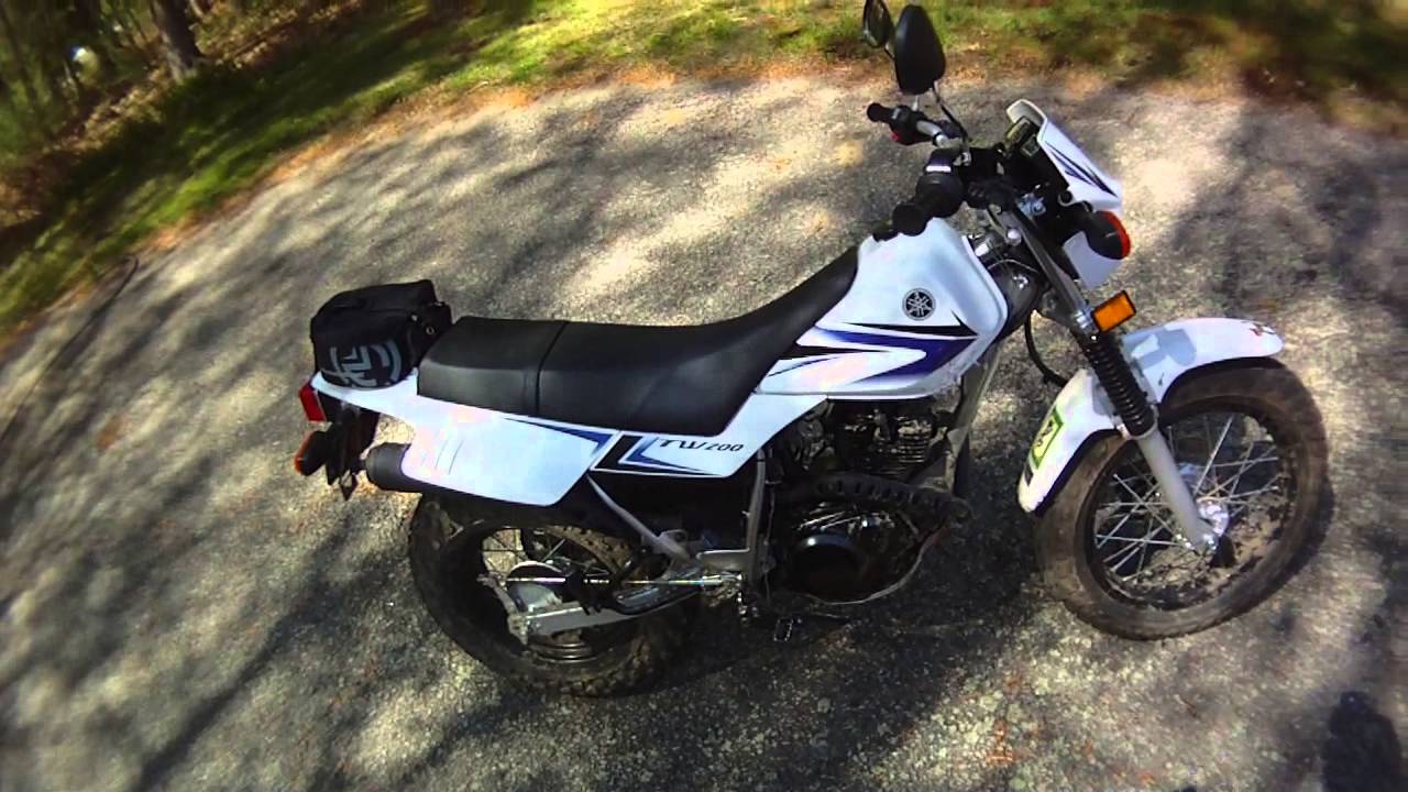 Yamaha XT250 vs TW200 Dual Sport / Enduro / Motorcycle Compared