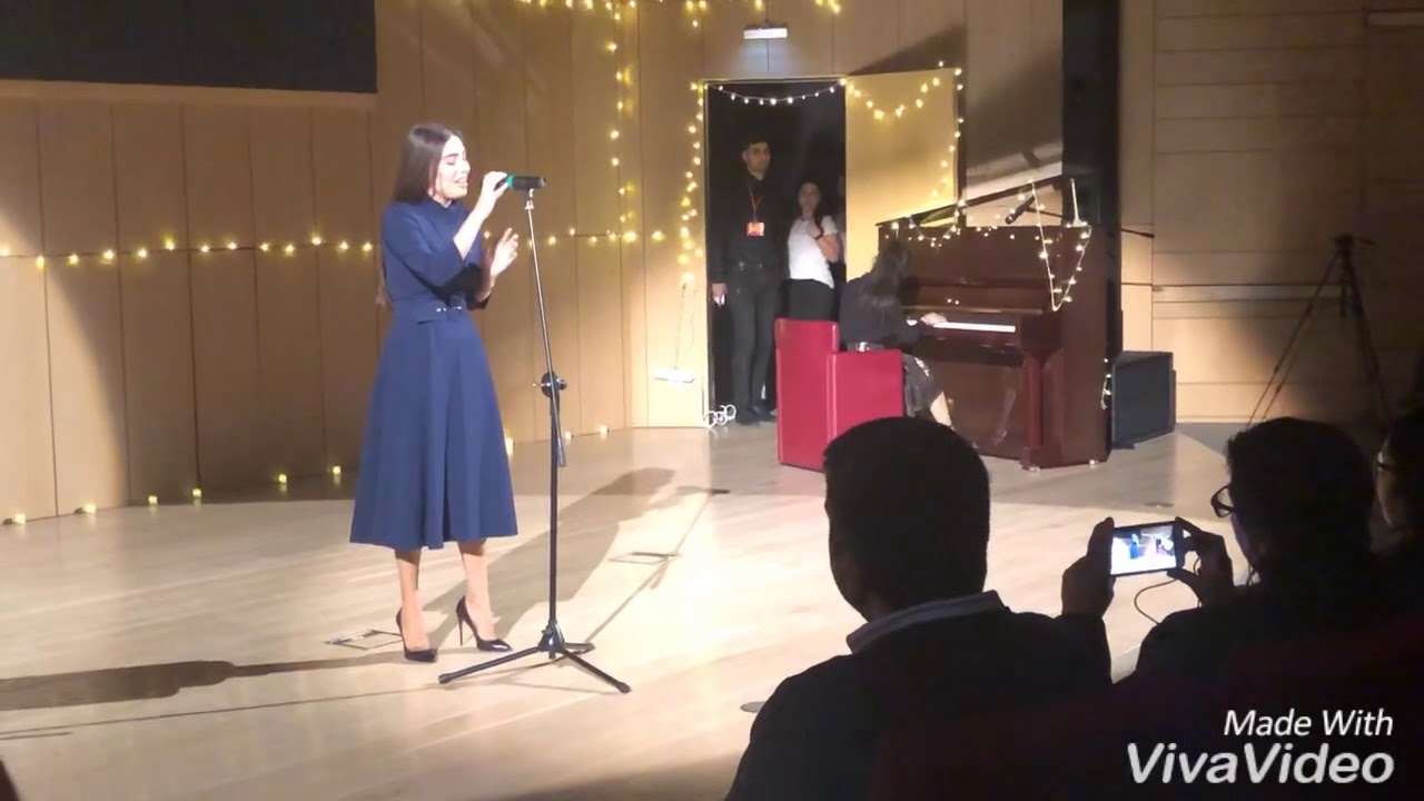 “Küçələrə su səpmişəm” (Kuchelere su sepmishem) by Lala Sultanlı