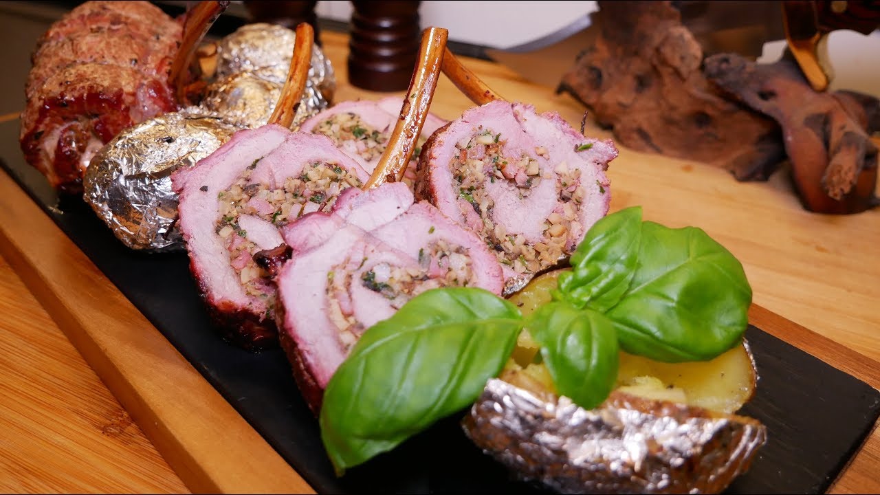 Wildschwein Karree mit Pilzfüllung vom Weber Go Anywhere Grill