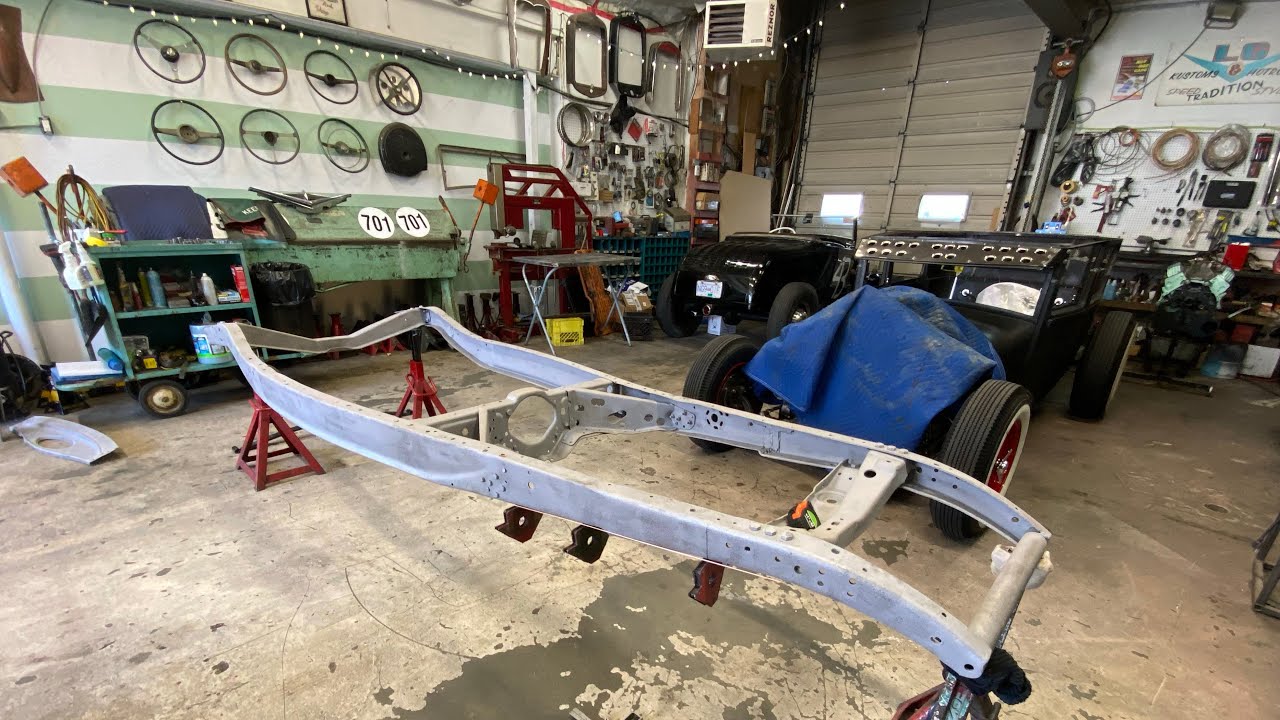 32 Ford Part 3 Chassis is back from the Sandblaster and repairs begin.
