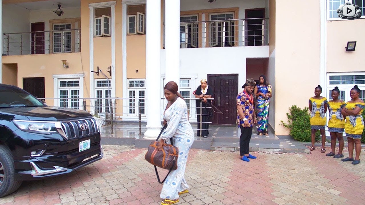 How The Poor Banished Palace Maid Stole The Lovely Heart Of The Prince - Nigerian Movie