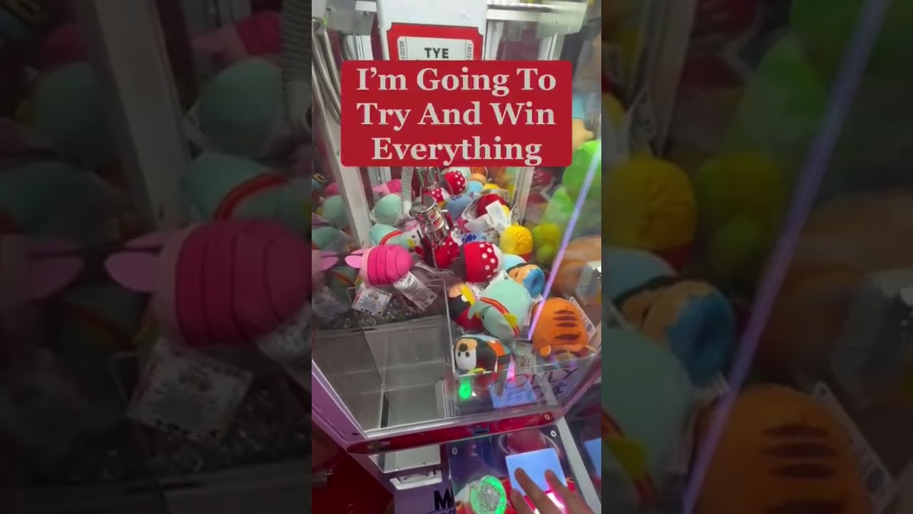Claw Machine With FREE Plays On It 😧 #shorts #clawmachine