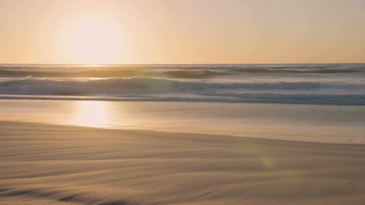 Ambient serene beachy waves perfect for relaxing, studying or working. #ambientsounds #whitenoise