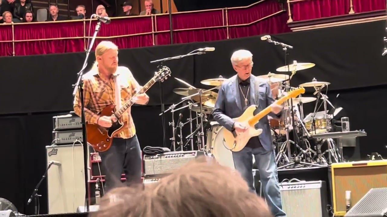 Eric Clapton, Derek Trucks   Little brown bird  Live Albert Hall 2023