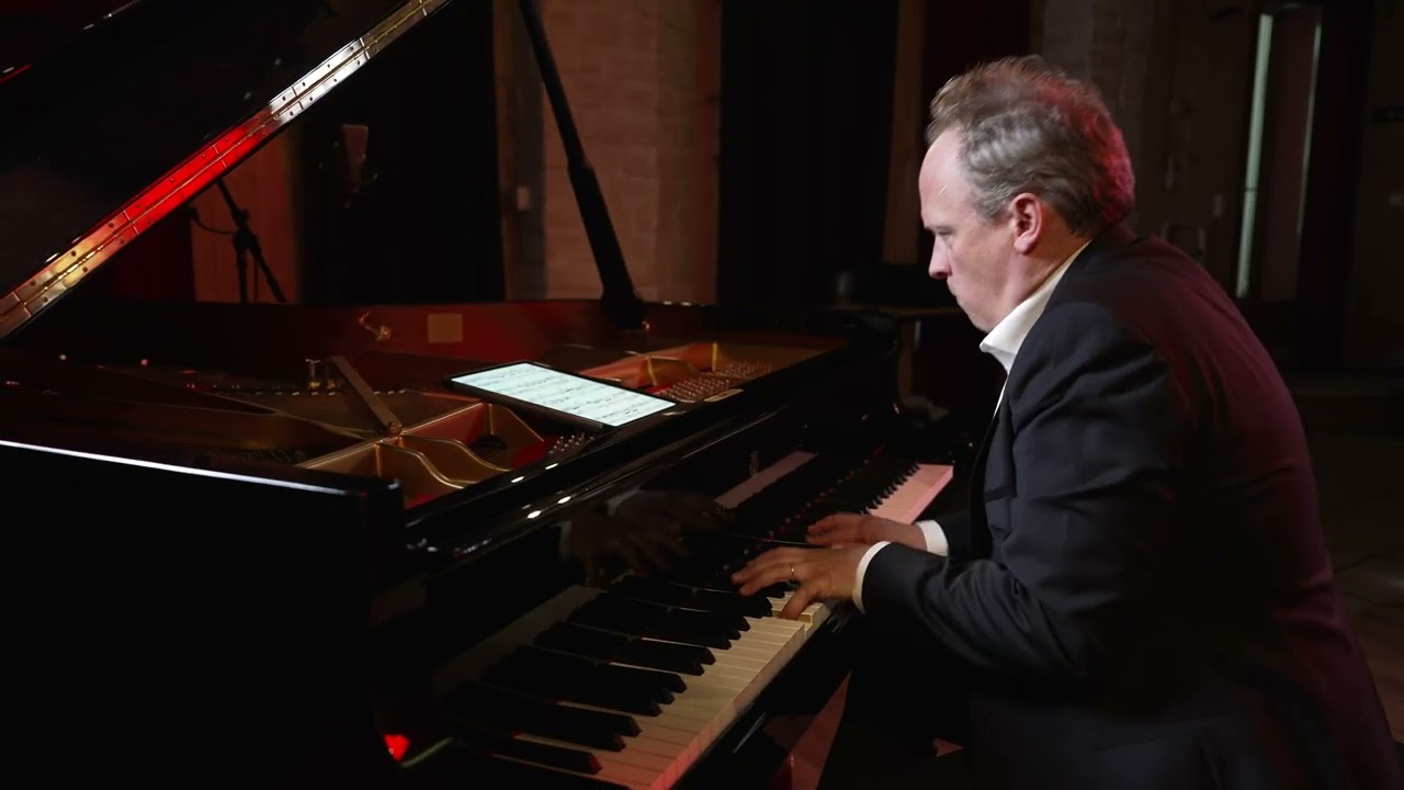 F. Poulenc Improvisation n°7  |  Romain Descharmes, piano