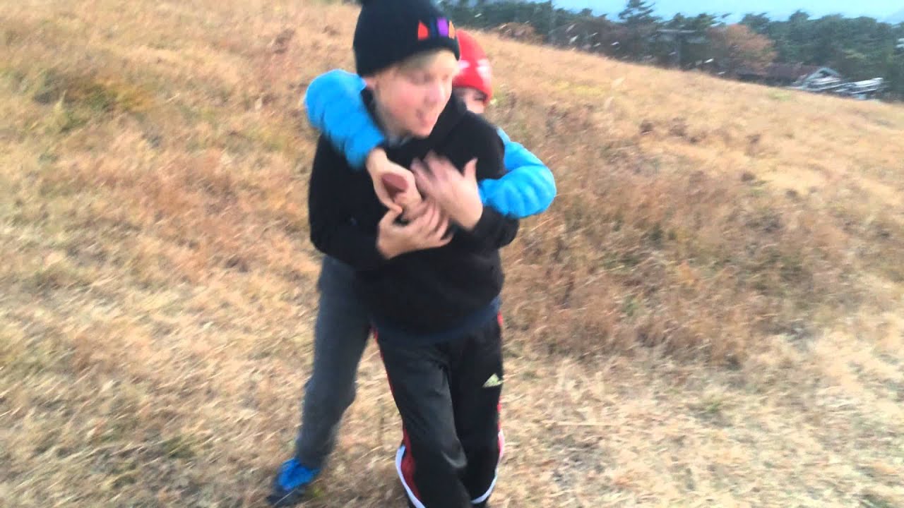 Kids Wrestling at the Daisen White Ski Hill