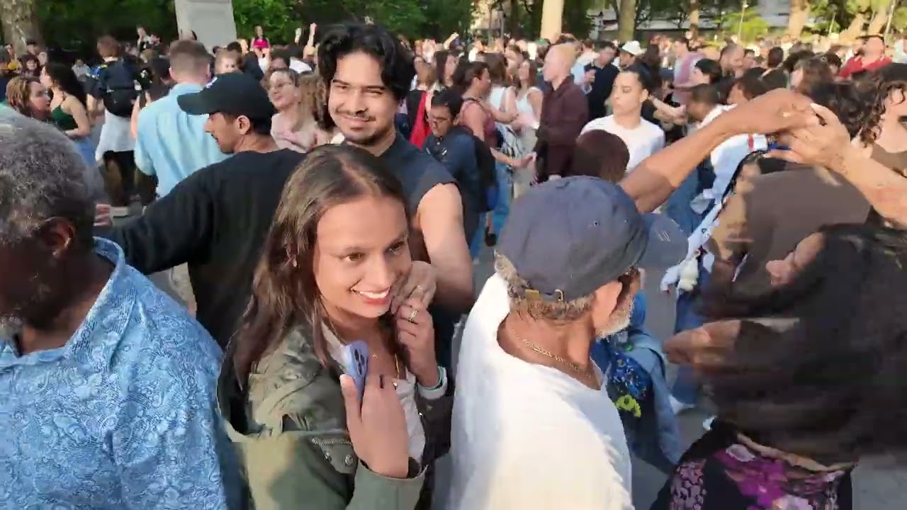 Salsa Dura at Washington Square Park   El Conde   Primoroso Cantar 5 7 2025