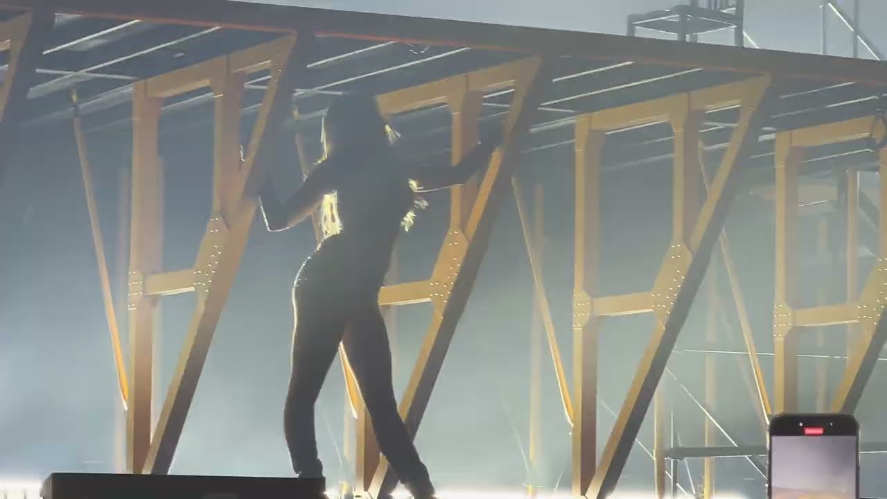 Tate McRae - Sports Car - Live Lisbon - May 7, 2025