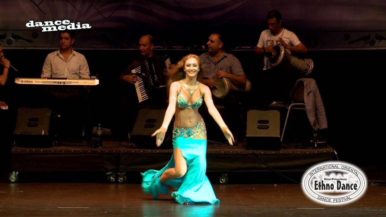 Серёгина Алина - 1е место cоло молодежь. Raks sharky Ethno dance 2015