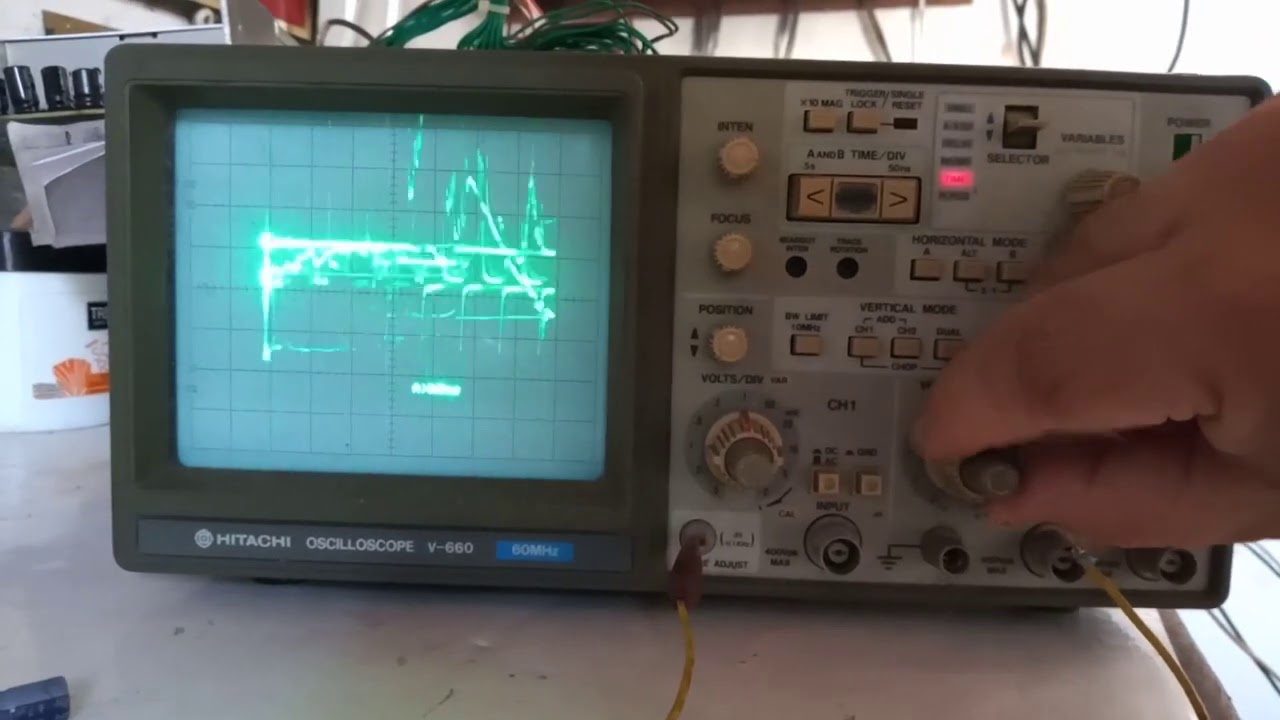 Osciloscopio Hitachi V 660