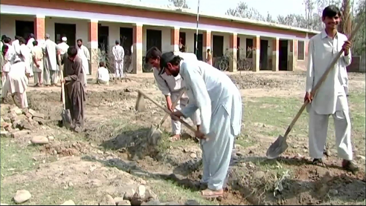U.S. Effort to Aid Pakistan Flood Victims Confronts Challenges