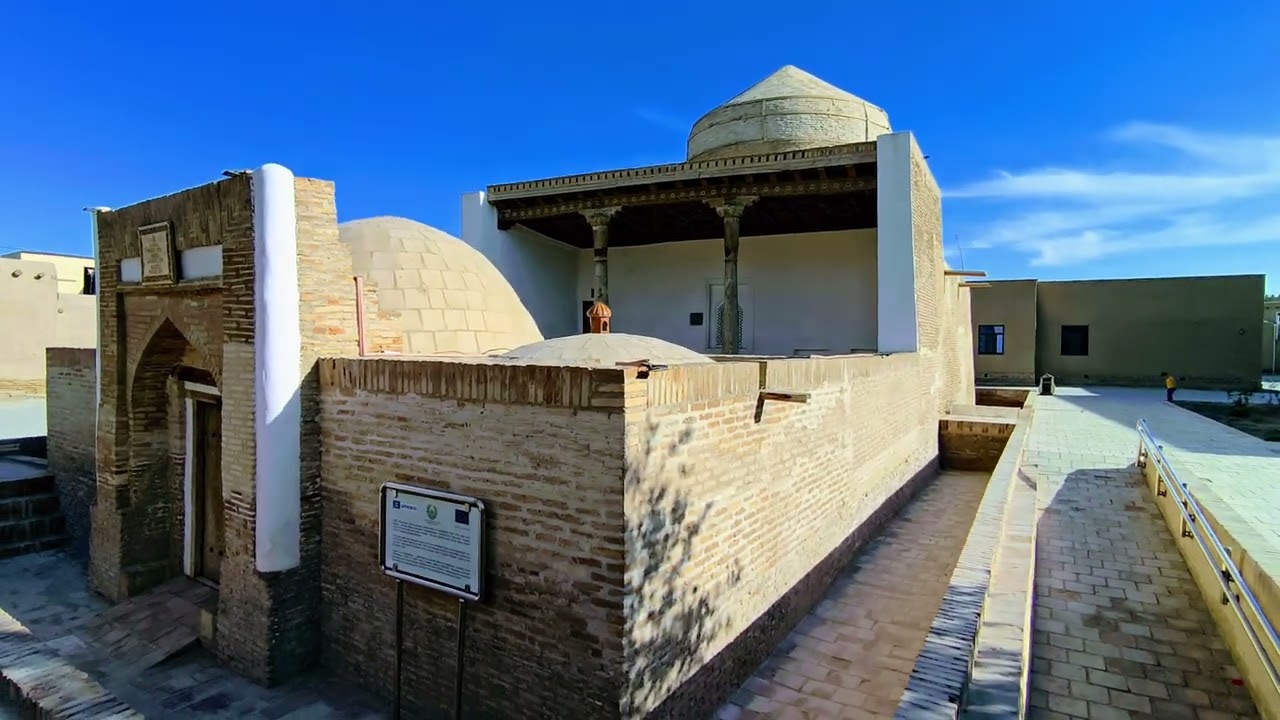 Jiva, Uzbekistán, Recorriendo sus Calles y Muralla 
