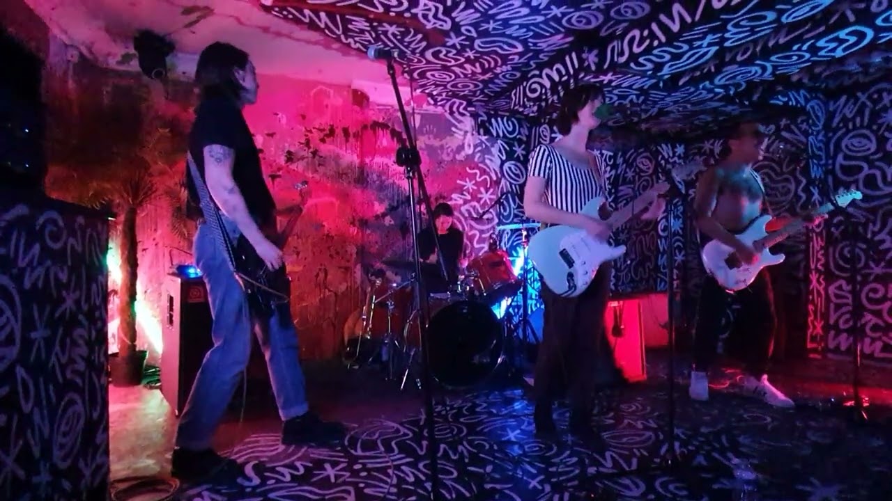 The Colleen Green Band - Dammit (Blink 182 cover) - Newcastle, November 2023