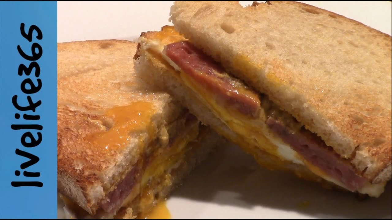 How to...Make a Killer Fried Egg, Salami & Cheese Sandwich
