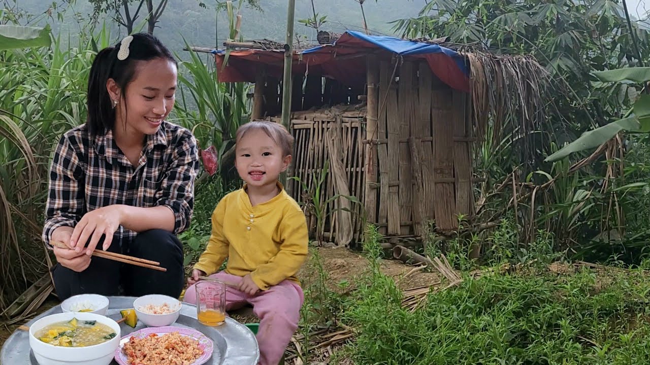 Single Mom Harvests Fresh Food and Prepares Dinner With Her Daughter | Ly Tieu Mai