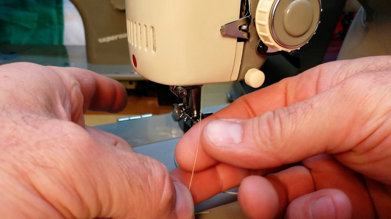 Necchi Supernova Ultra, treading the machine