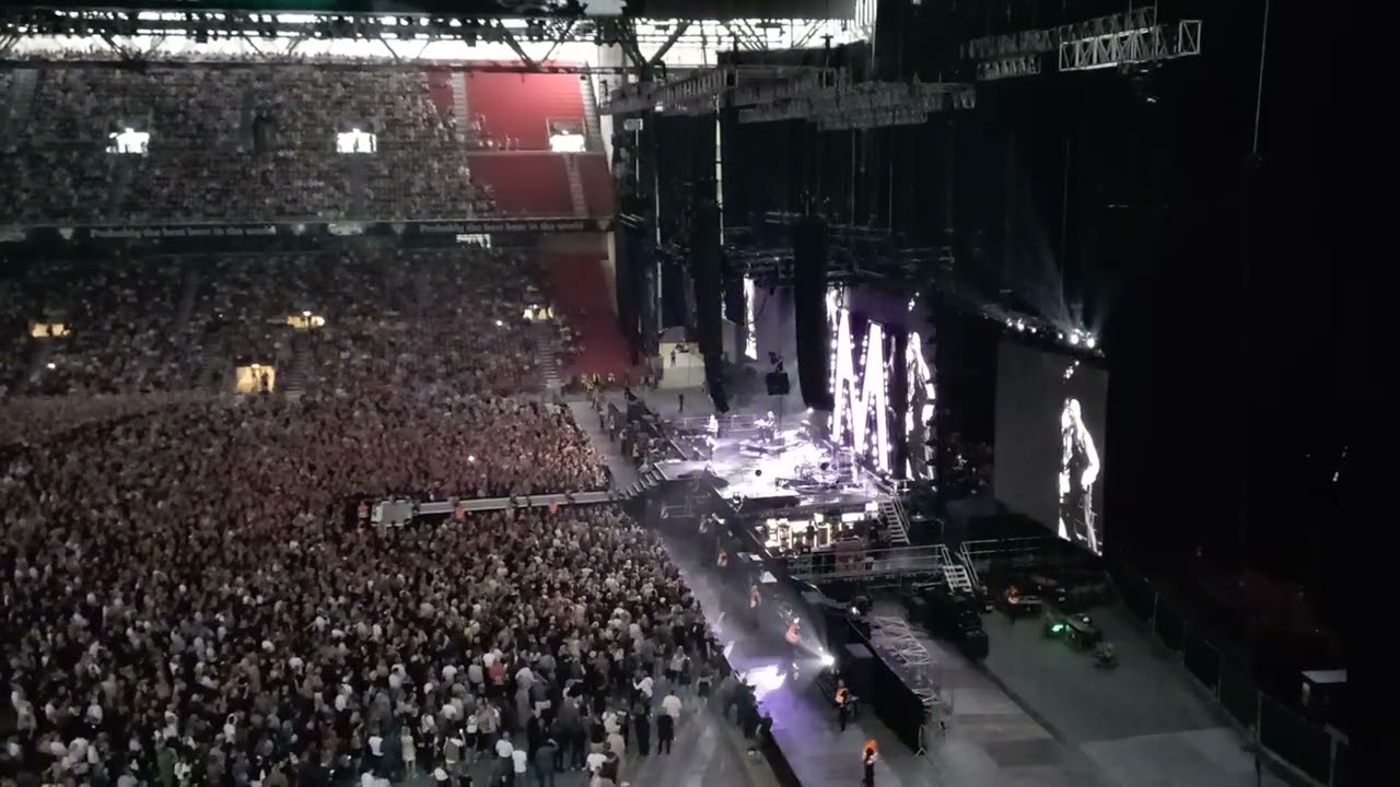 Sister of Night, Depeche Mode, live
