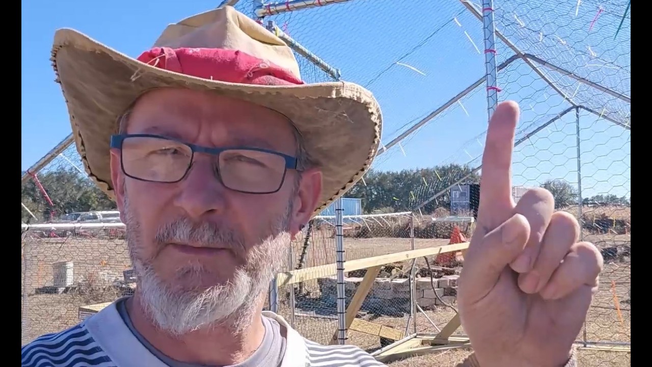 Building the best Temu chicken coop, part 4 - With wheel system, water system, and tarp roof