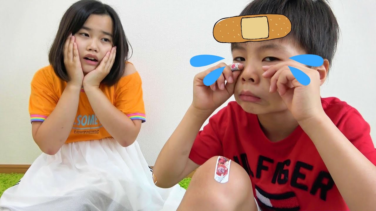 The Boo Boo Song Story Adhesive bandage ばんそうこうを貼らなくちゃ‼ケガしないでね！