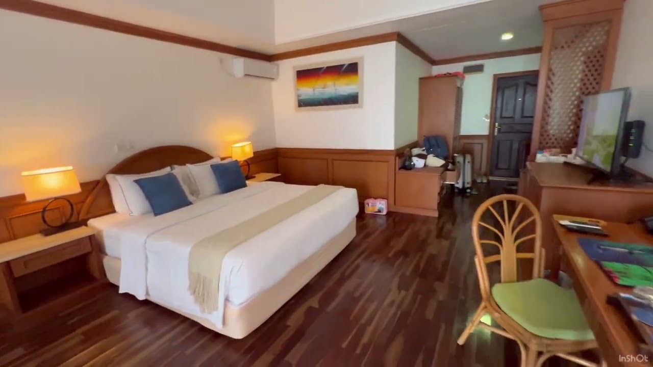 MALDIVE 🇲🇻 SUN ISLAND 🏝️ review water villa , room tour !
