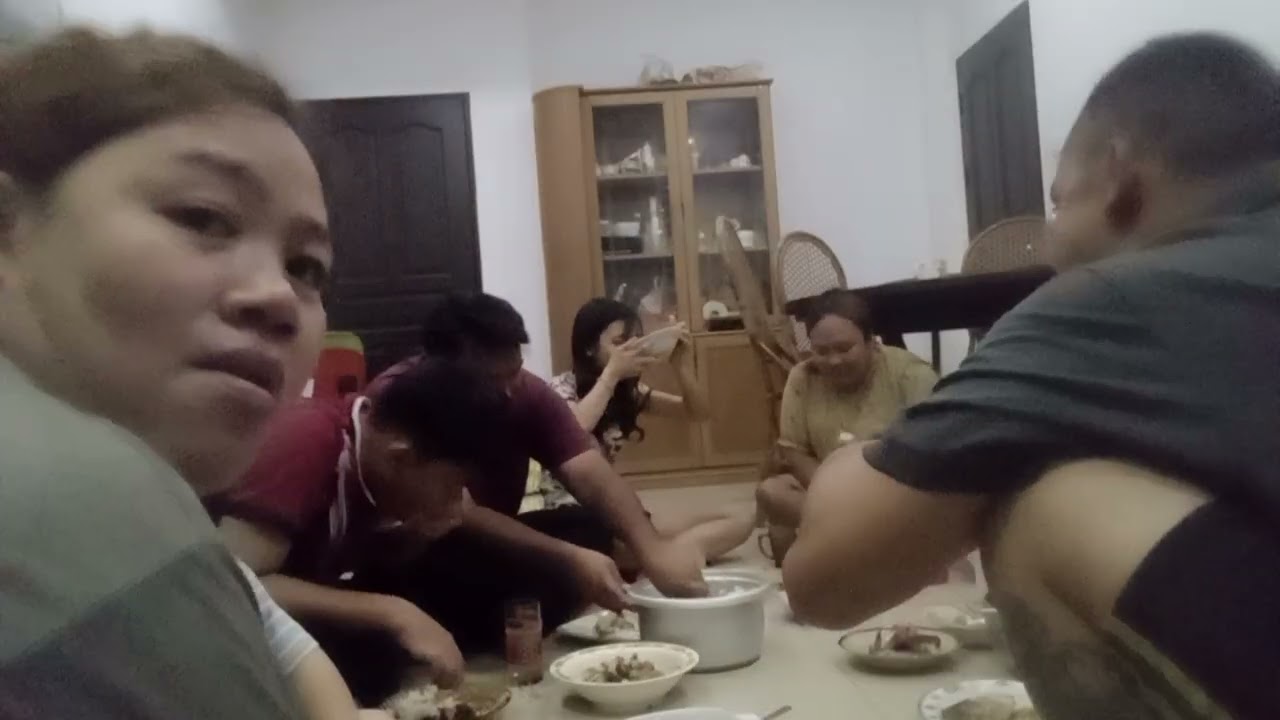 Family datang makan bersama sempena menyambut Gong Xi fa cai. 