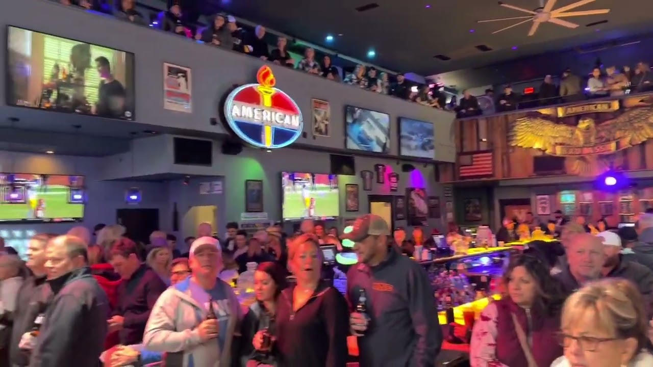 11/12/22- A peek at the music scene in Nashville