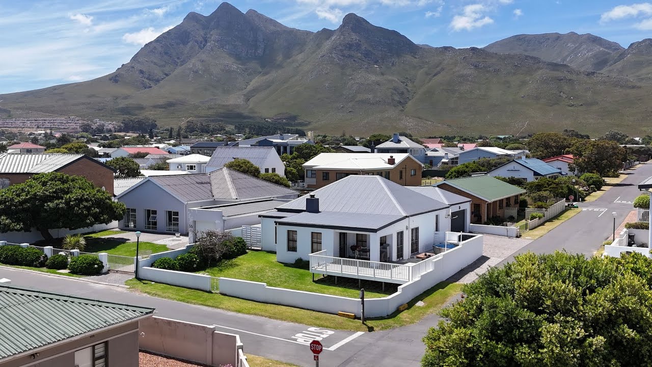 House for sale in Kleinmond | Pam Golding Properties
