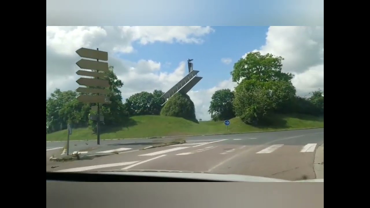 Parcours Permis Reims                         Cas Pratique : moi-même, comment gérer des Giratoires.