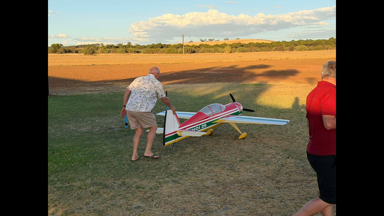 Krill Model Sukhoi 29 37% Revival and Maiden Flight