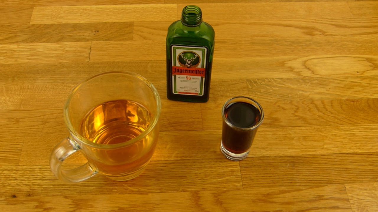Jägerbomb (Jägermeister + Red Bull)