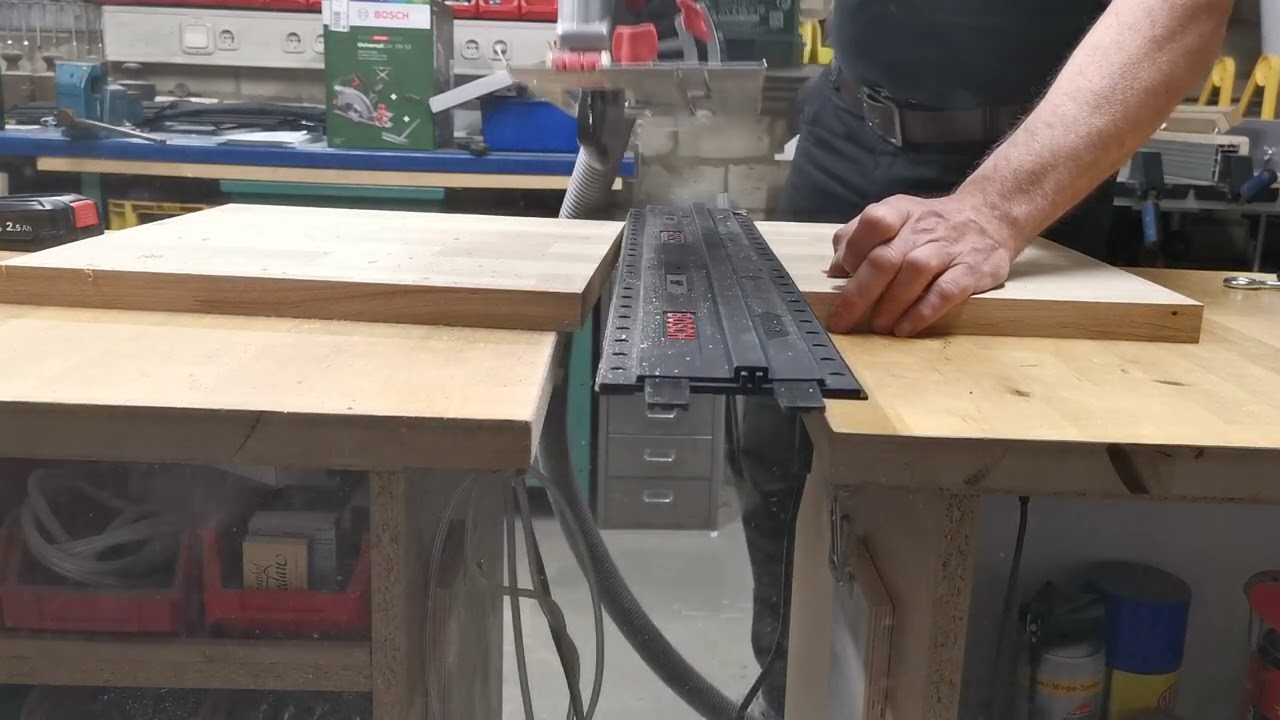 UniversalCirc 18V-53 Schnitt in Eichenleimholz mit Absaugung