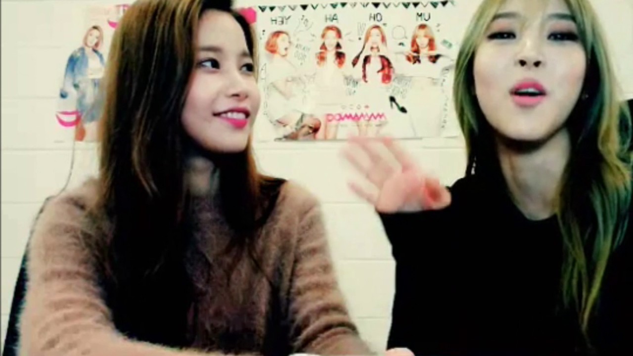 (마마무)MAMAMOO달에 감탄하는 태양MoonSun❤(Solar Staring at Moonbyul)