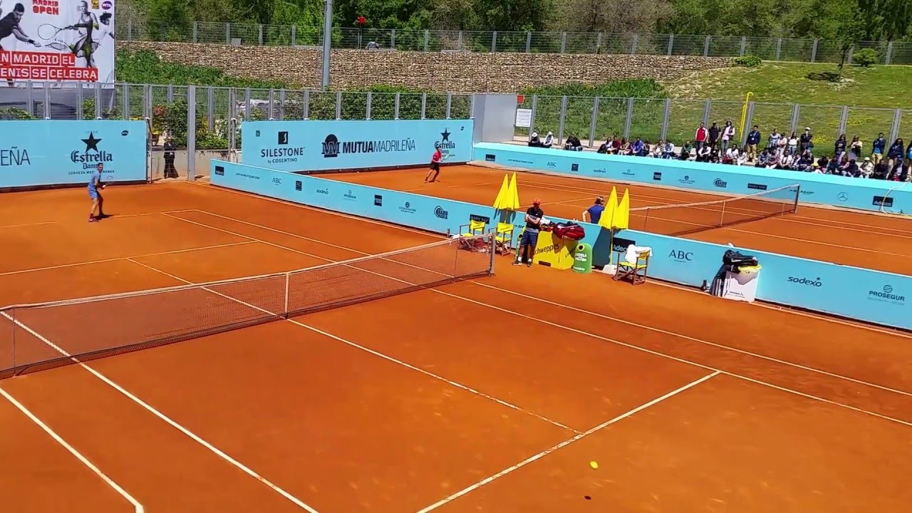 Roger Federer practice Mutua Madrid open 2016