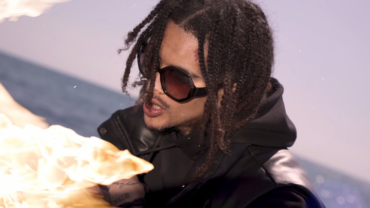 DAFRESITO - SKYDIVE (VIDEO OFICIAL)