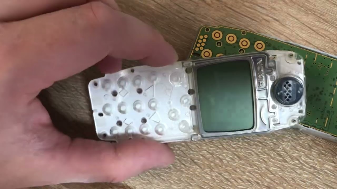 Nokia 3310 разбор