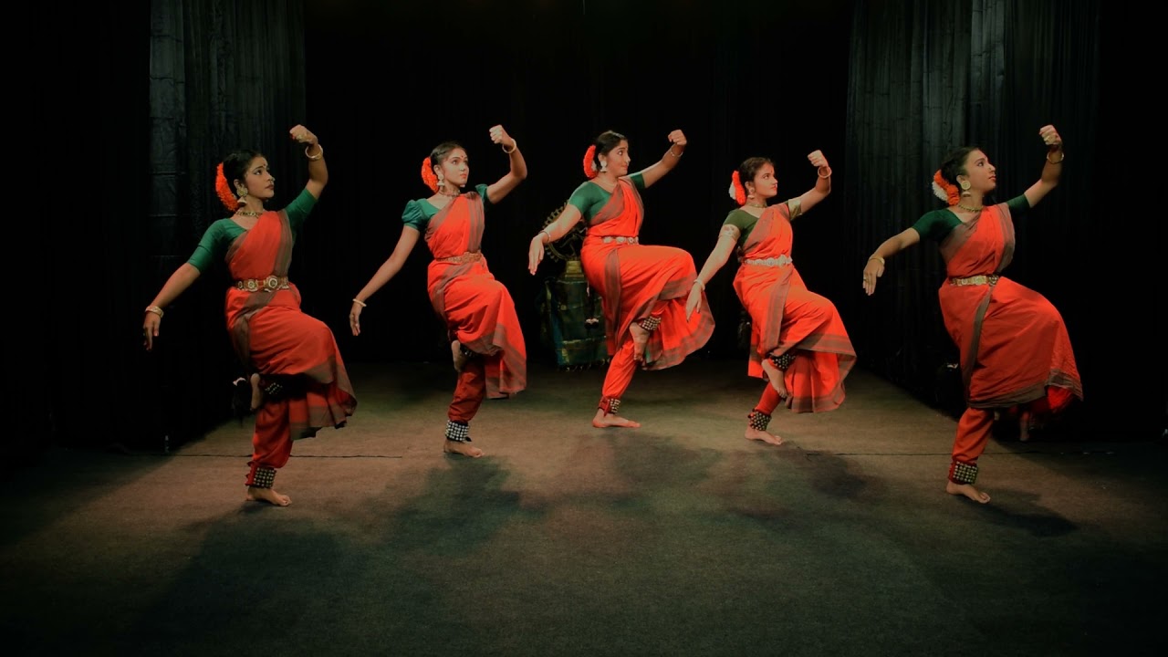 Navarathri  dance cover AMBHA SAMBHAVI.  our heart full thanks to VIDHWAN M.S.SUKHI JI.