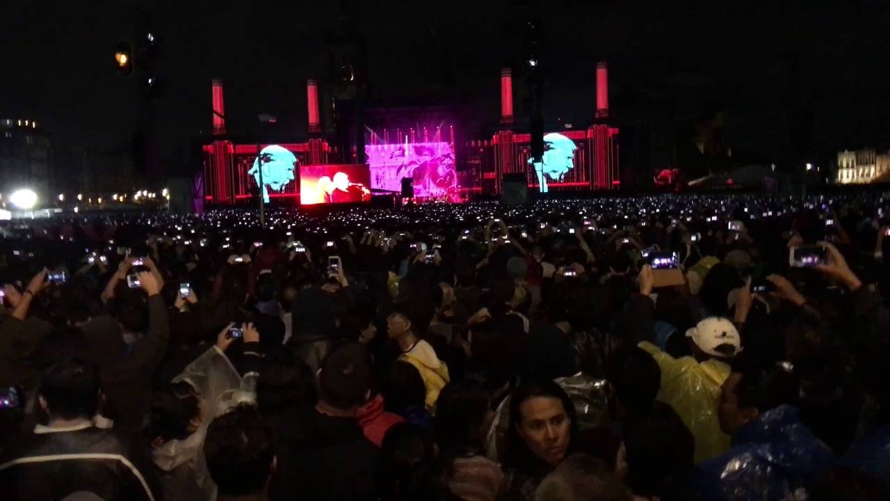 Roger Waters, Pigs Three Different Ones, Live in Zocalo MEXICO 4K