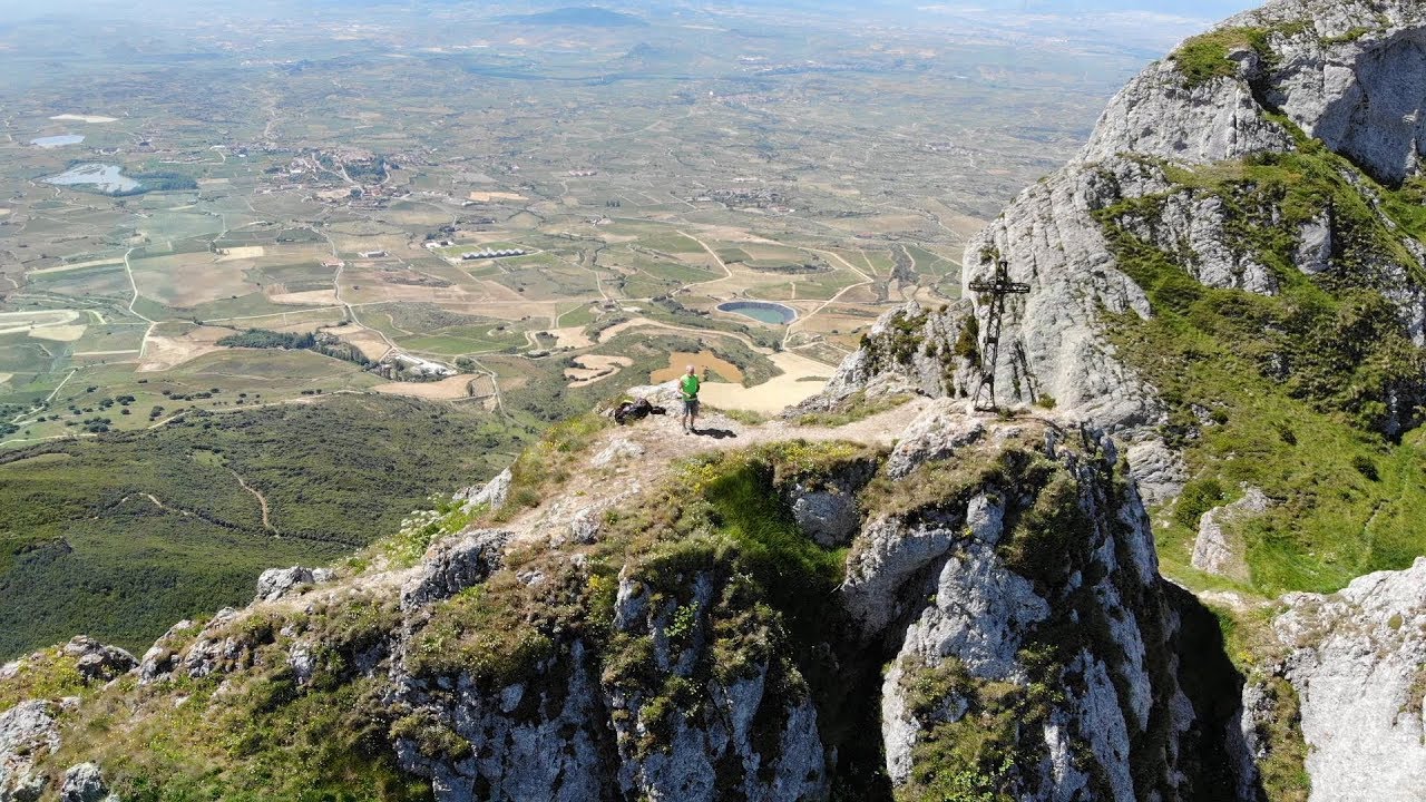 Lagrán Cruz del Castillo, Larrasa, Lagrán