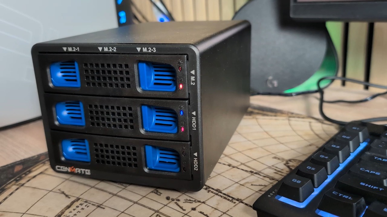 2,5' 3,5' и M.2 NVMe — всё в одном корпусе