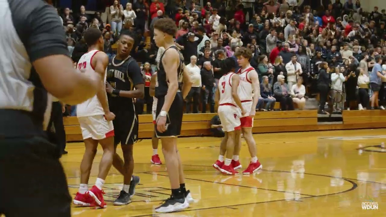 Lanierland boys semifinals: EHall wins thriller over GHS, gets defending champ Bluff in finals