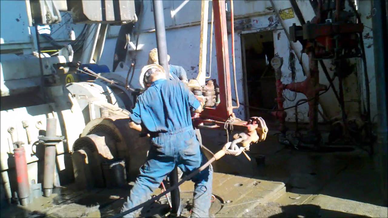 Tripping Pipe Nabors 266