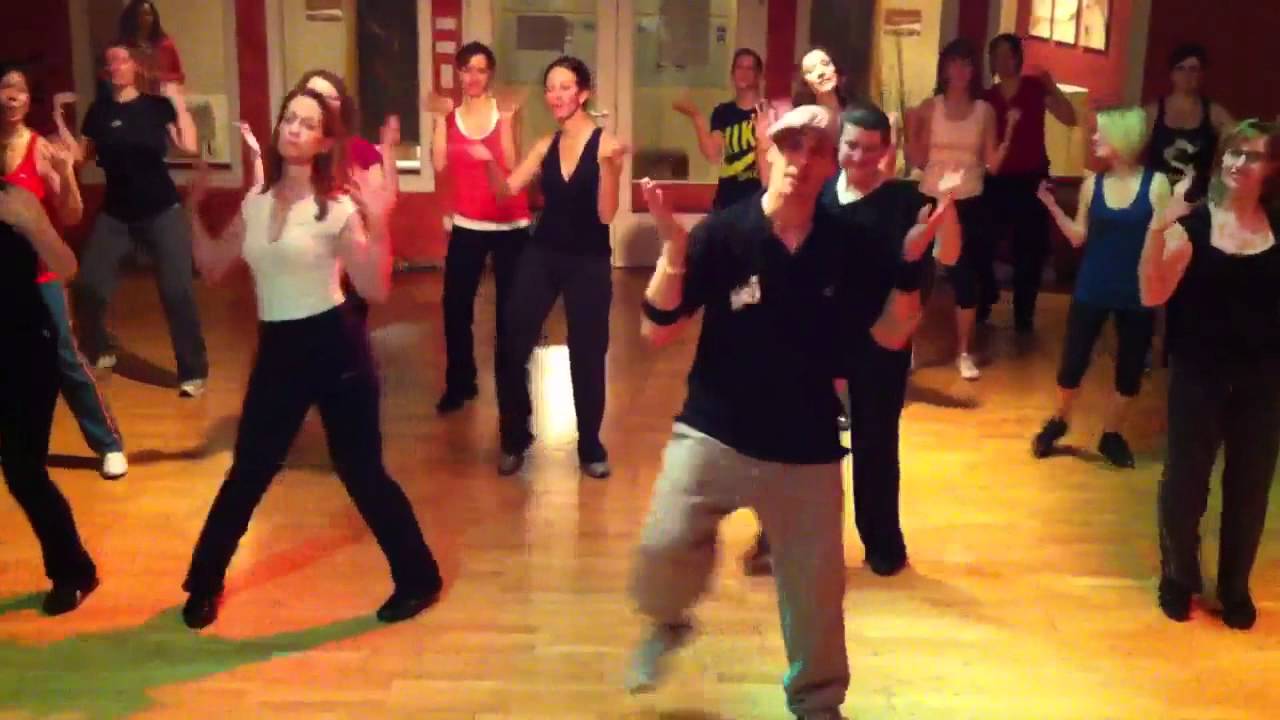How to dance AI SE EU TE PEGO by Schweppy feat. Radio ENERGY - ZUMBA 2012