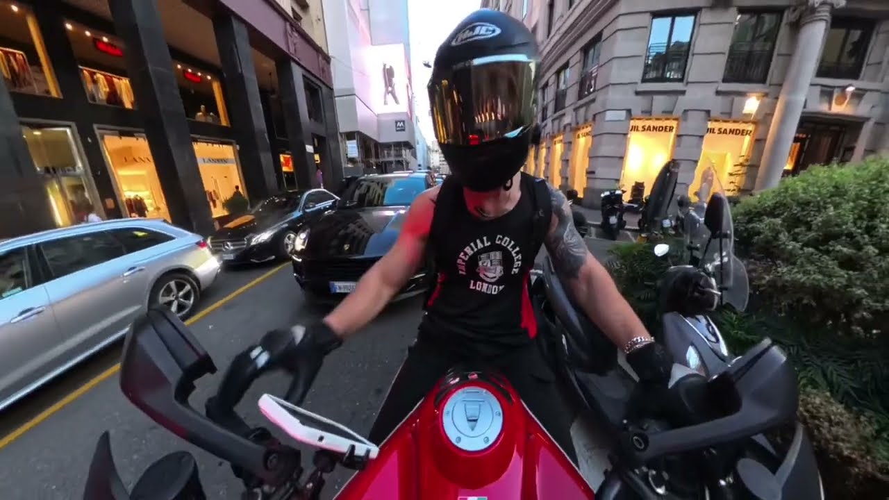 Surviving Milan Traffic & Getting Side-Eyed in the City Center (MotoVlog)