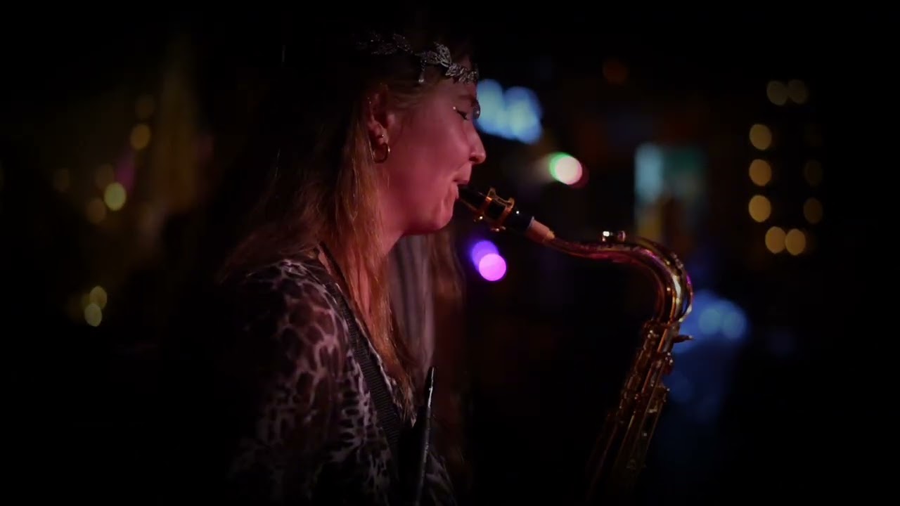 Hex and Honey, Ambient Saxophone, 7 Vibes Journey, Hive, Zurich