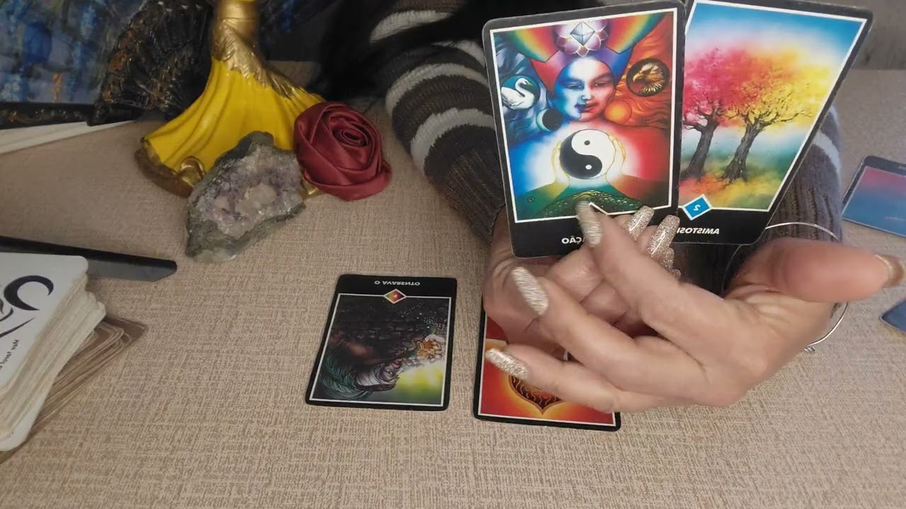 😖TEM ALGUÉM SUFOCADO COM ALGO QUE VEM PERTURBANDO ESSA PESSOA,CIGANA REVELA TUDO 51990117604🔮🪄