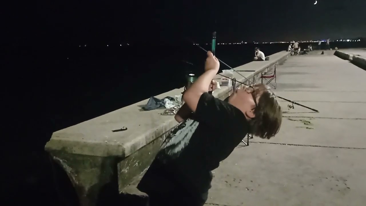 Kalama çıldırdı. Caddebostan'da bol aksiyonlu bir av günü #extremefishing #balıkavı #fishing