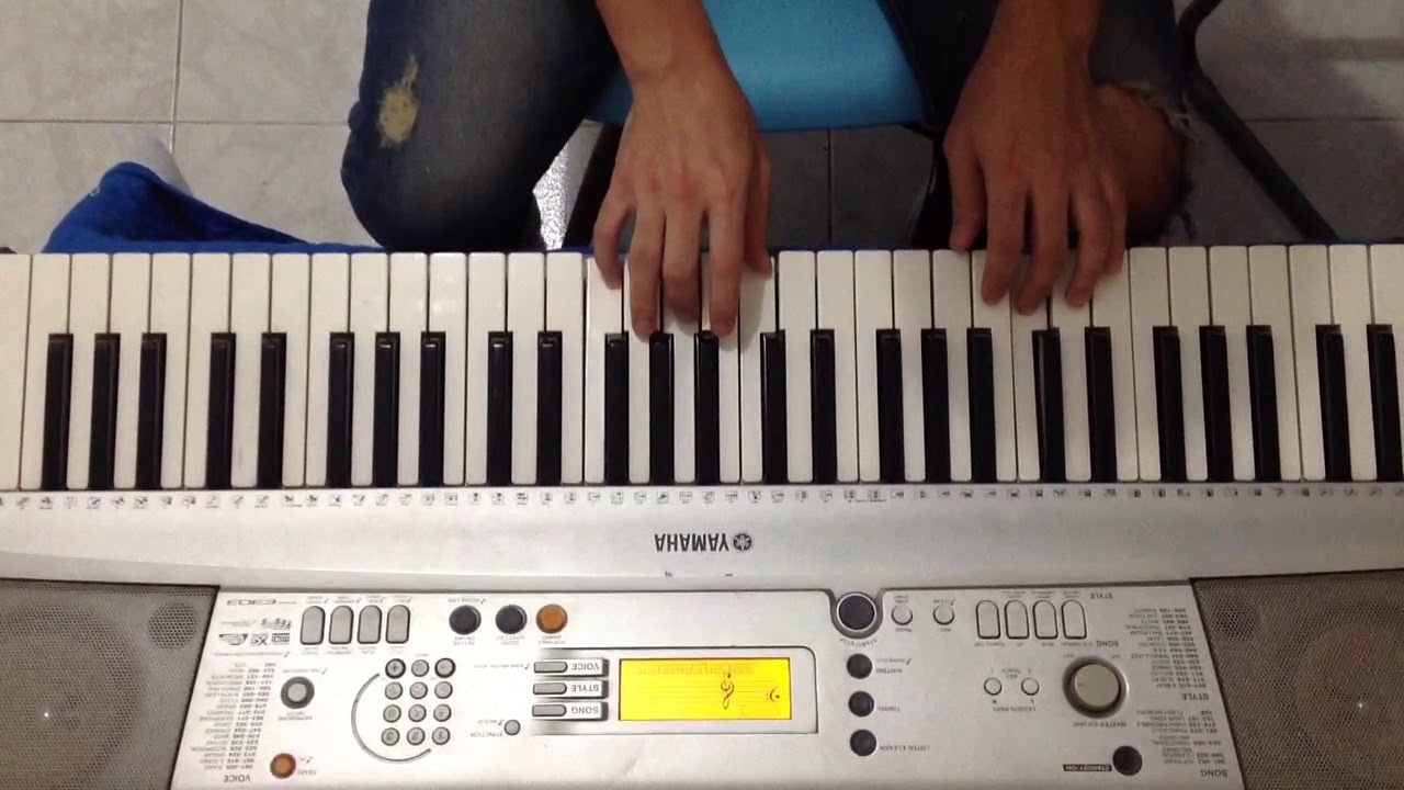 Caigo en tus brazos - Piano